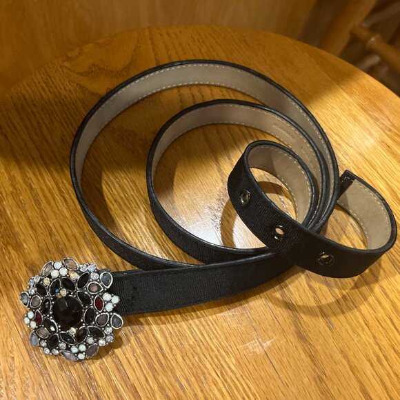 Talbots Bundle of 5 belts, 4 leather and 1 leather with cloth front.  xl sizes - Picture 10 of 12